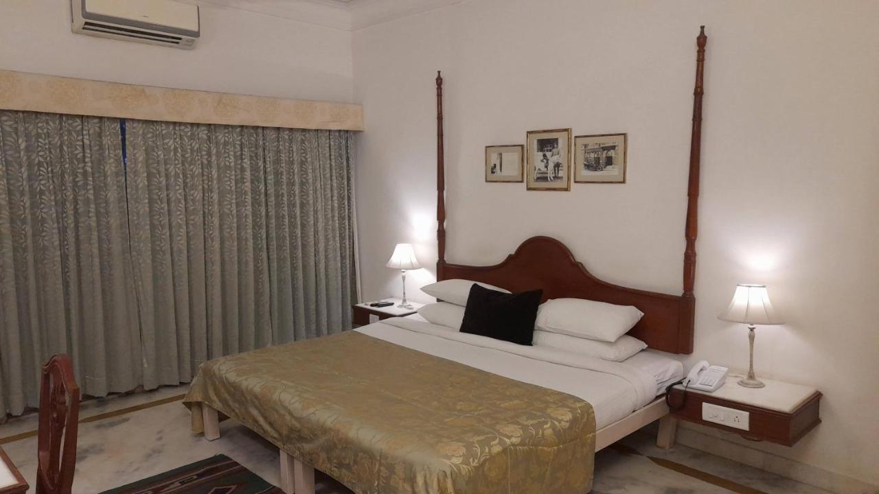 Rampratap Palace By Fateh Collection Udaipur Exterior photo
