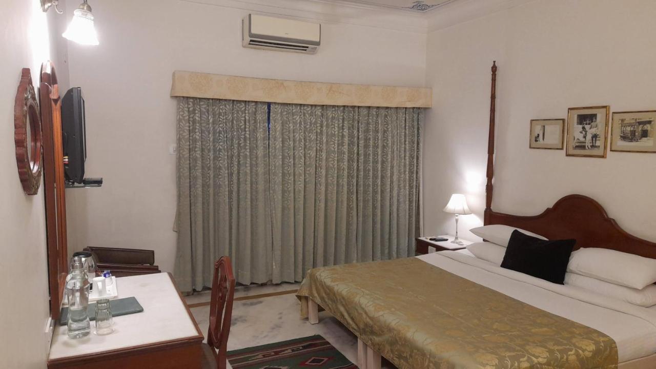 Rampratap Palace By Fateh Collection Udaipur Exterior photo