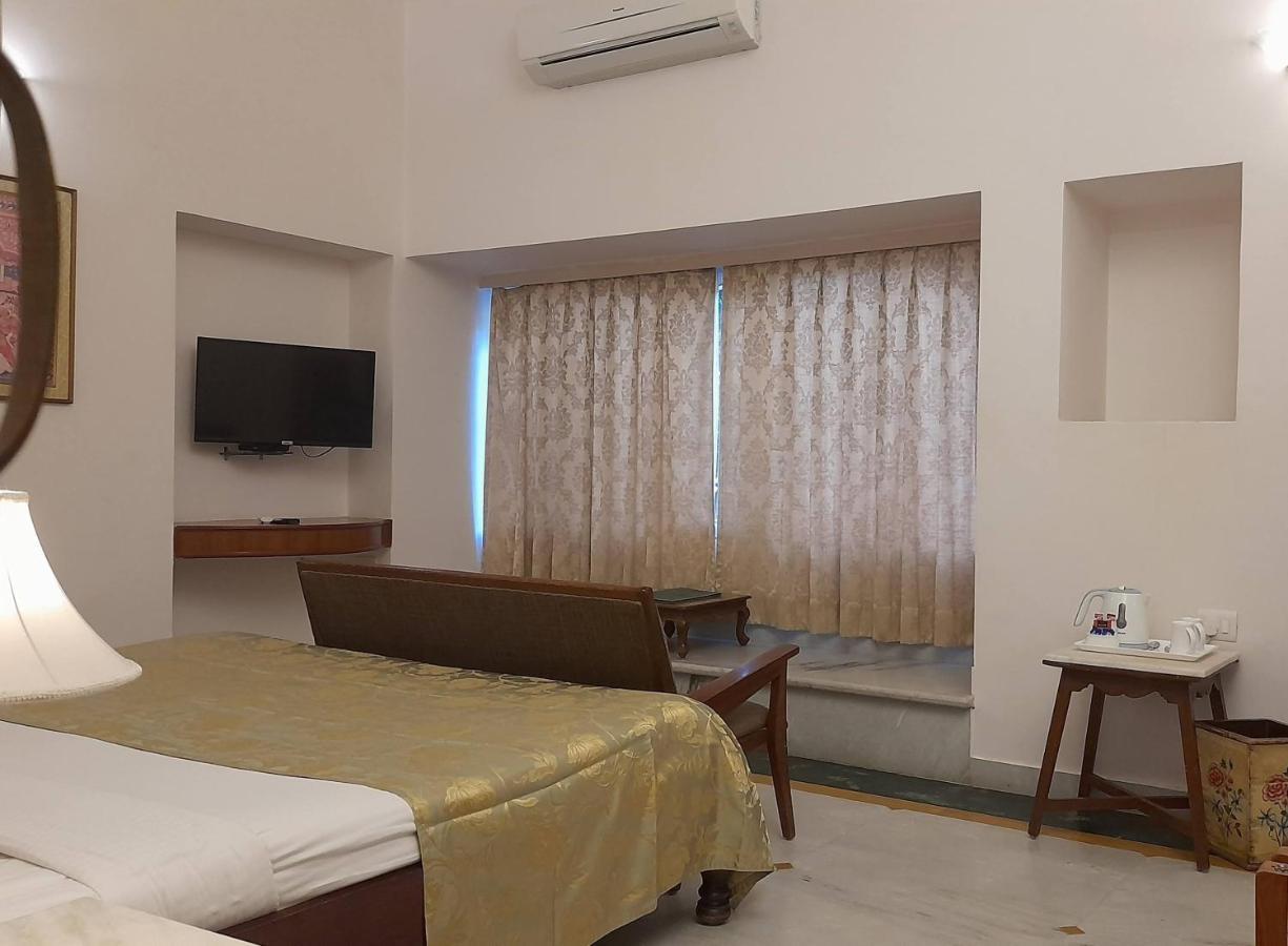 Rampratap Palace By Fateh Collection Udaipur Exterior photo